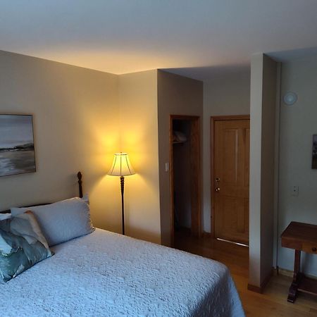 Chanterelle Inn & Cottages Baddeck Bagian luar foto