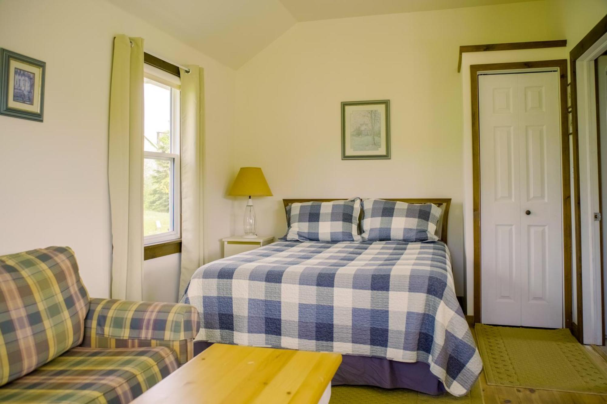 Chanterelle Inn & Cottages Baddeck Bagian luar foto