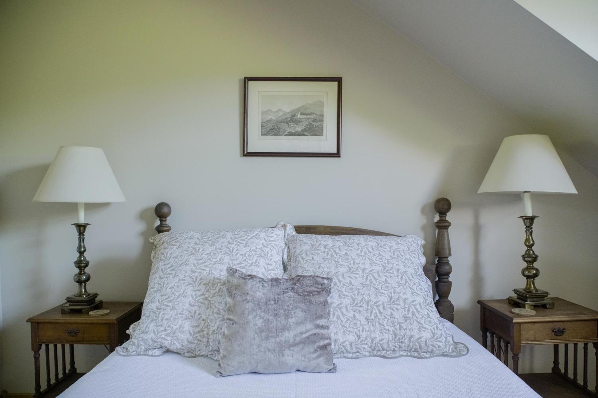 Chanterelle Inn & Cottages Baddeck Bagian luar foto